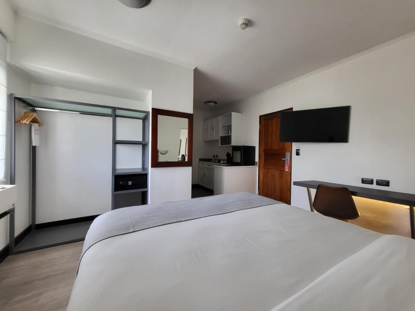 Parque Del Lago Boutique Hotel Сан Хосе Екстериор снимка